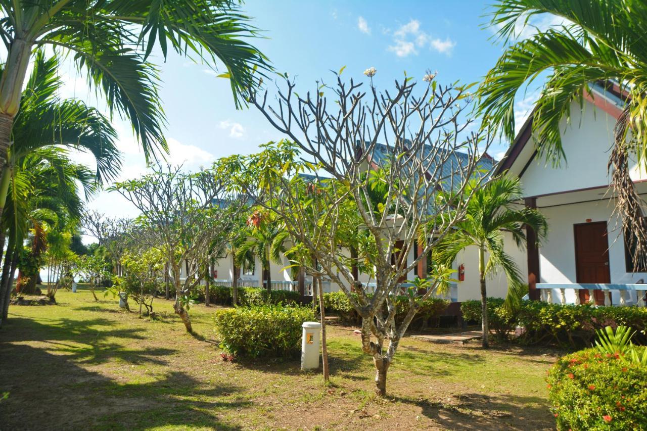 Klongdao Beach Resort Koh Lanta Bagian luar foto