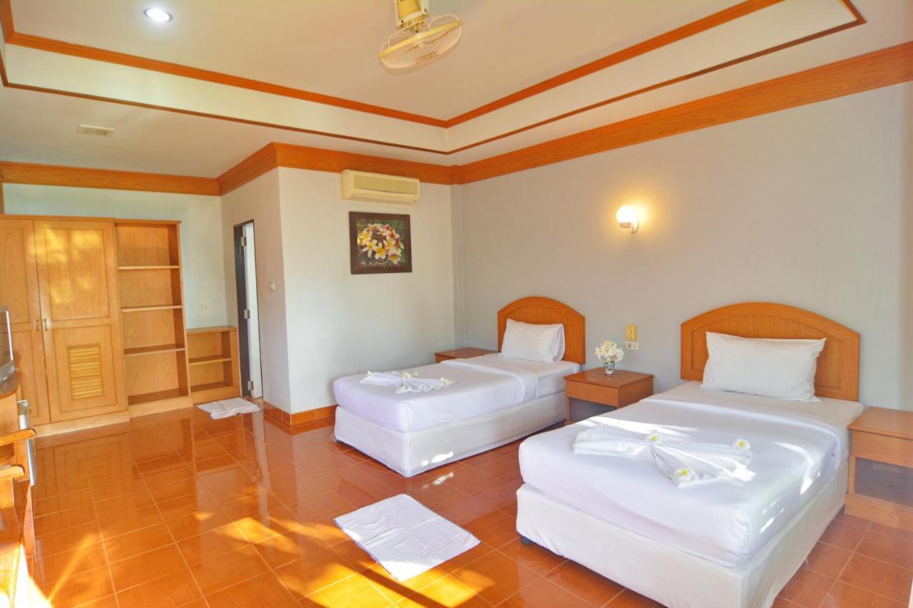 Klongdao Beach Resort Koh Lanta Bagian luar foto