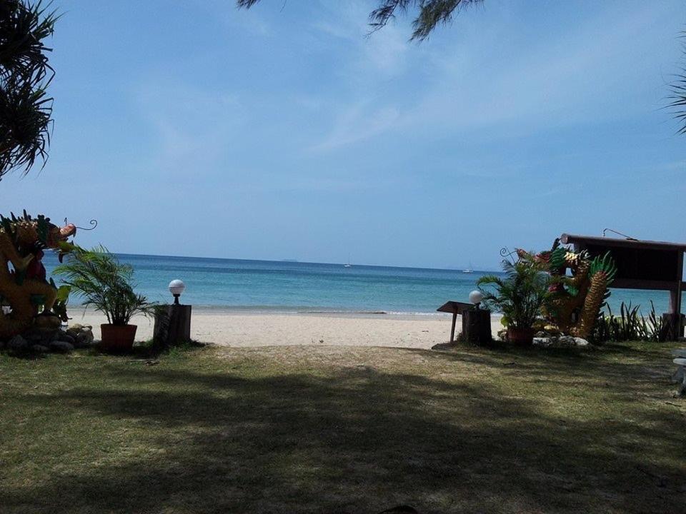 Klongdao Beach Resort Koh Lanta Bagian luar foto