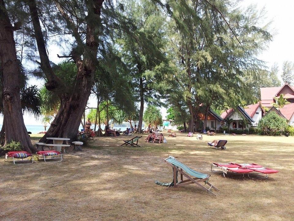 Klongdao Beach Resort Koh Lanta Bagian luar foto